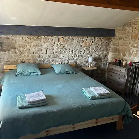 Maison De Village Atypique