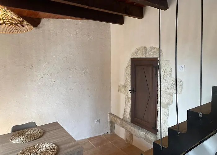 Maison De Village Atypique * Issirac