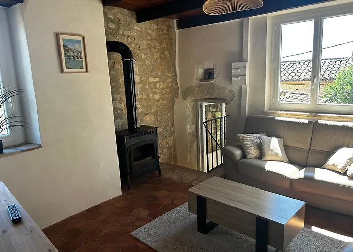 Maison De Village Atypique