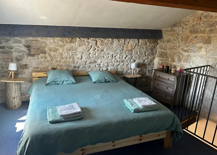 Maison De Village Atypique